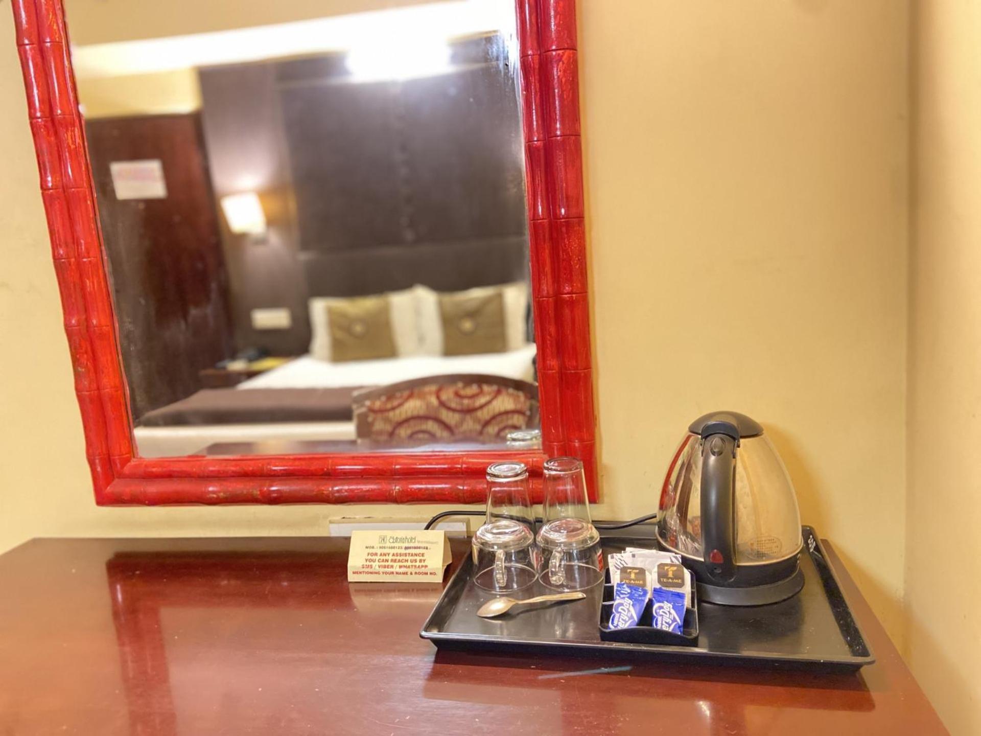 Astoria Hotel Kolkata Ngoại thất bức ảnh