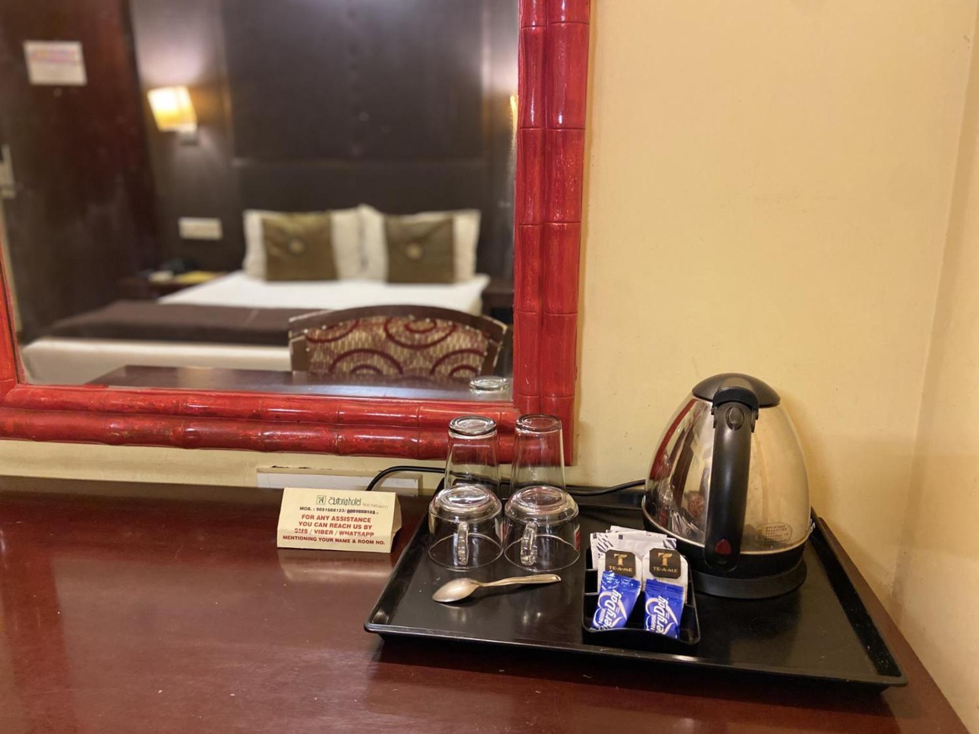 Astoria Hotel Kolkata Ngoại thất bức ảnh