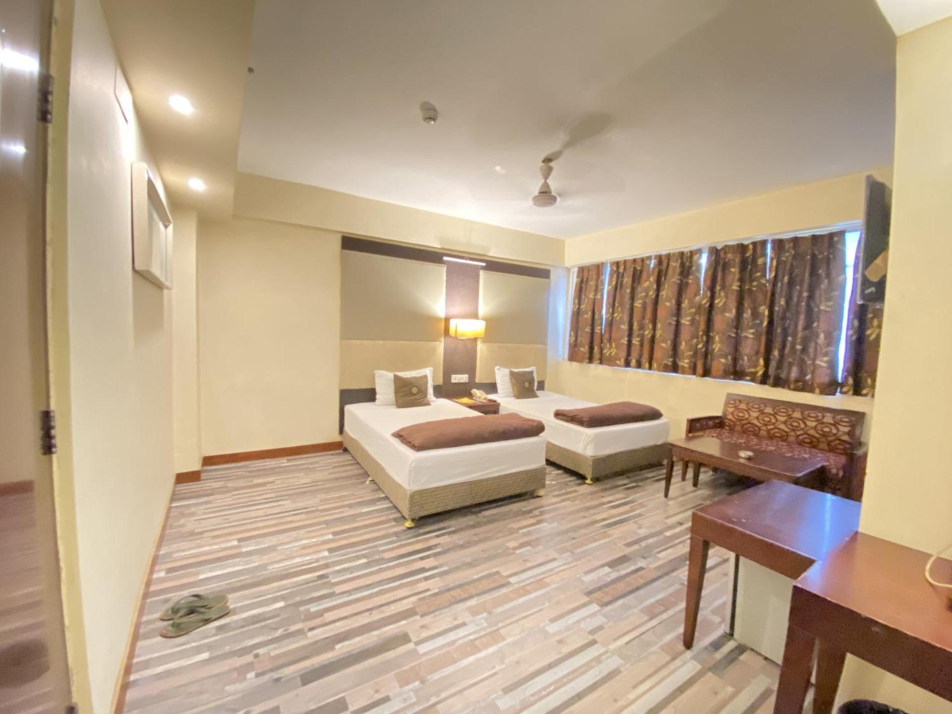 Astoria Hotel Kolkata Ngoại thất bức ảnh