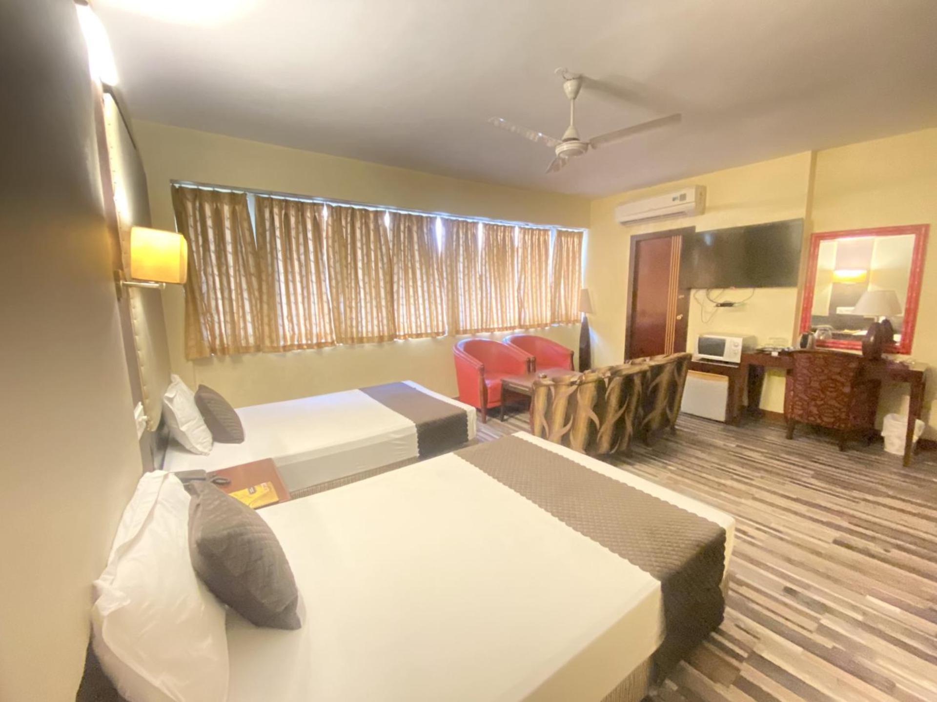 Astoria Hotel Kolkata Ngoại thất bức ảnh