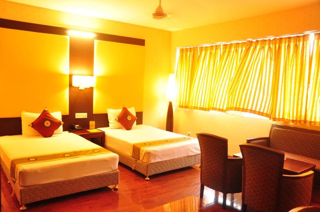 Astoria Hotel Kolkata Ngoại thất bức ảnh