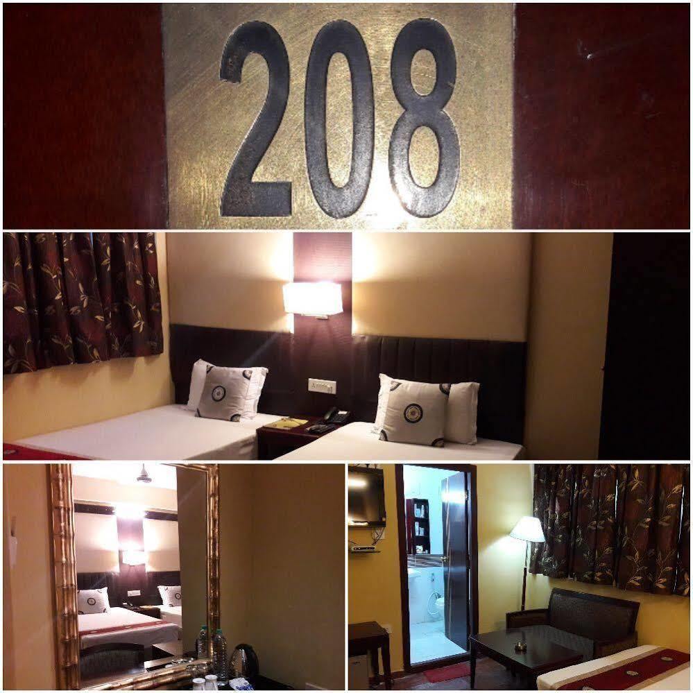 Astoria Hotel Kolkata Ngoại thất bức ảnh