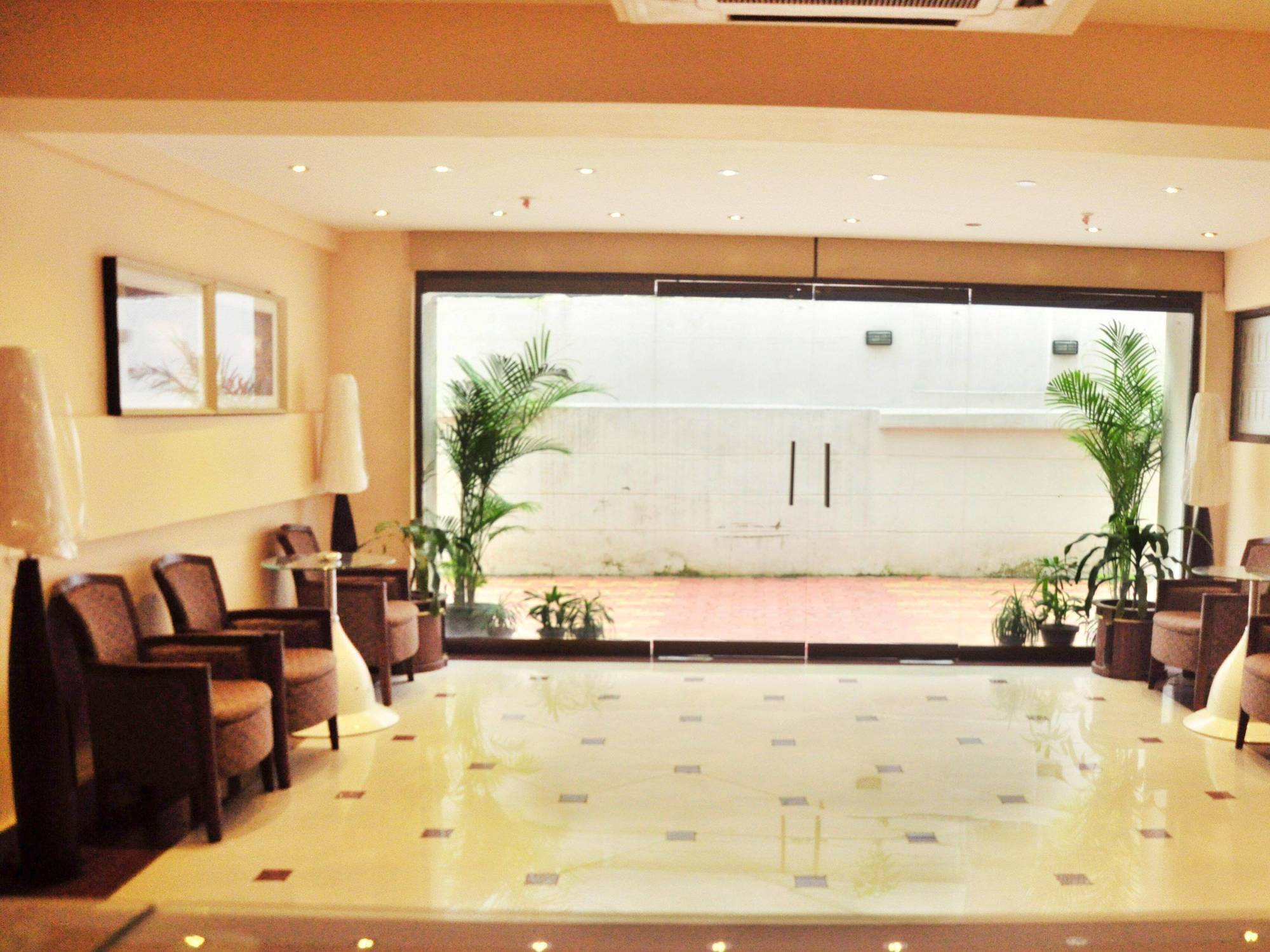 Astoria Hotel Kolkata Ngoại thất bức ảnh