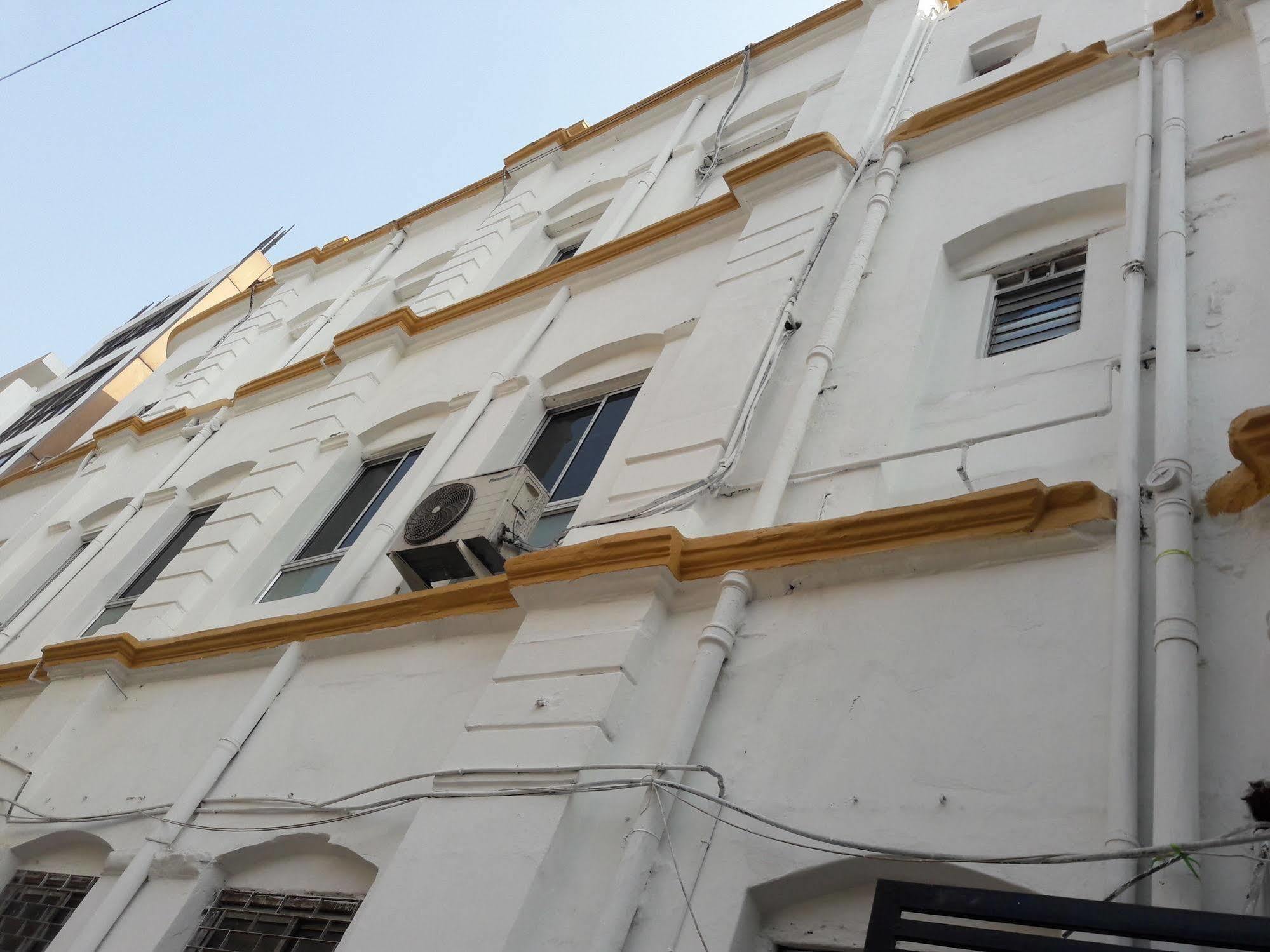 Astoria Hotel Kolkata Ngoại thất bức ảnh